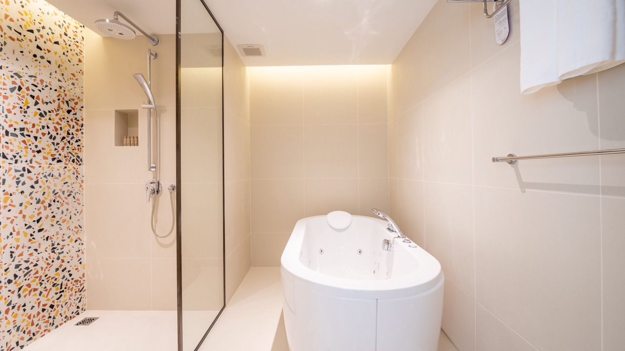 Photo of Bathroom in Chaweng City Center