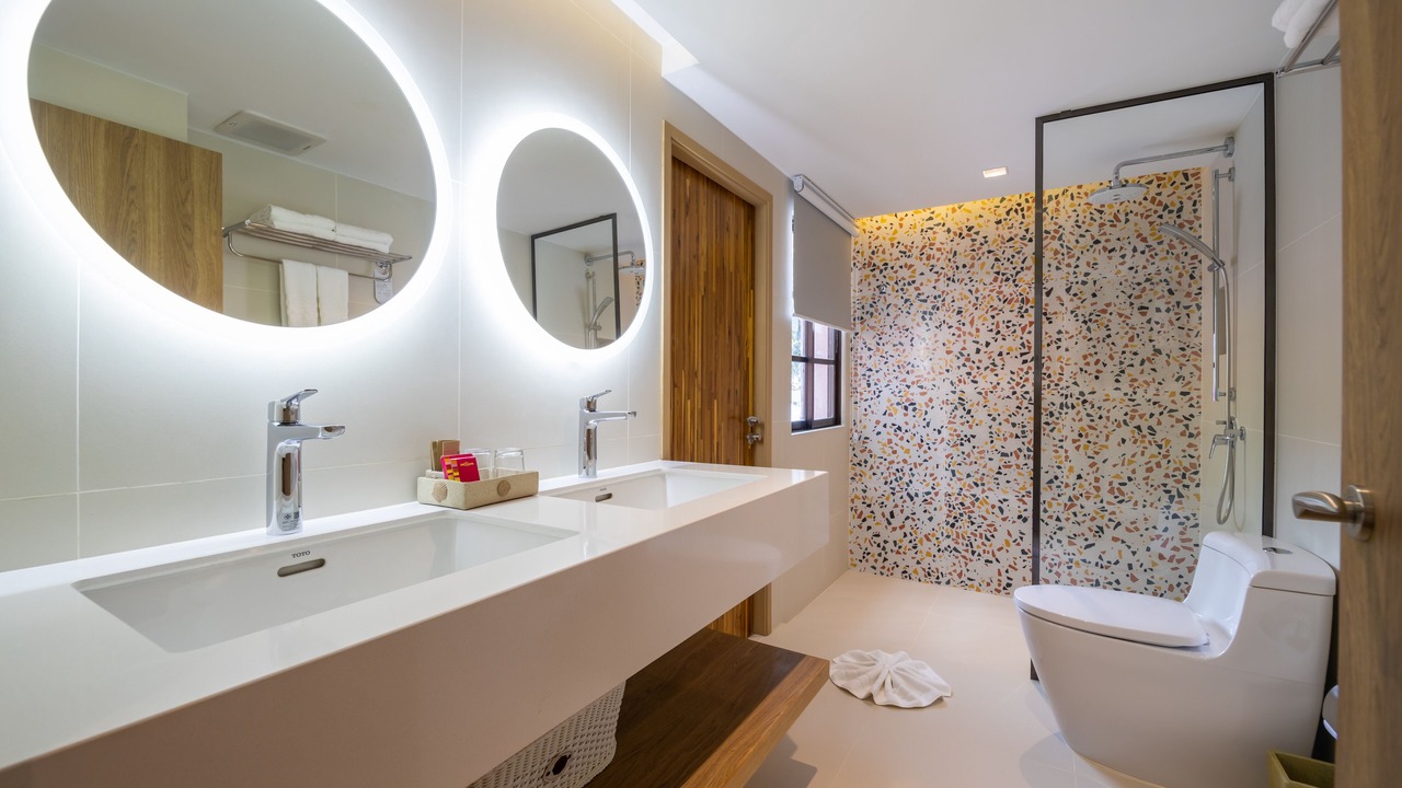 Photo of Bathroom in Chaweng City Center