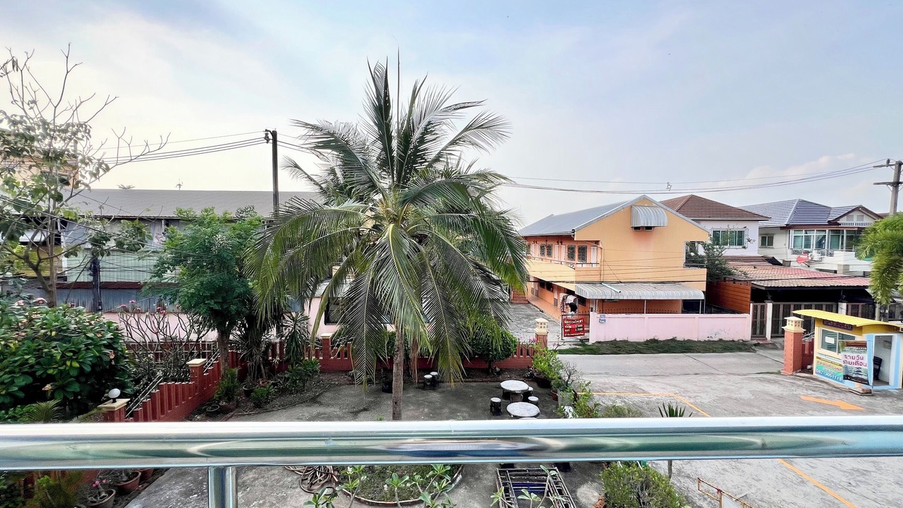 Photo of Patio Balcony in Nong Khon Kwang