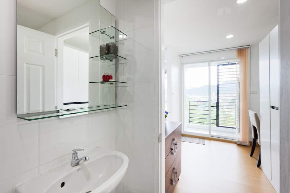 Photo of Bathroom in Kathu