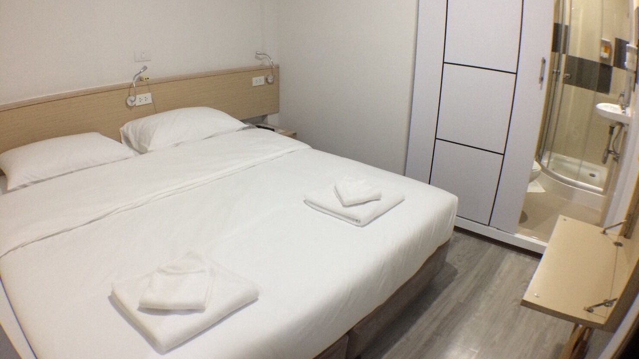 Photo of Bedroom in Phaya Thai