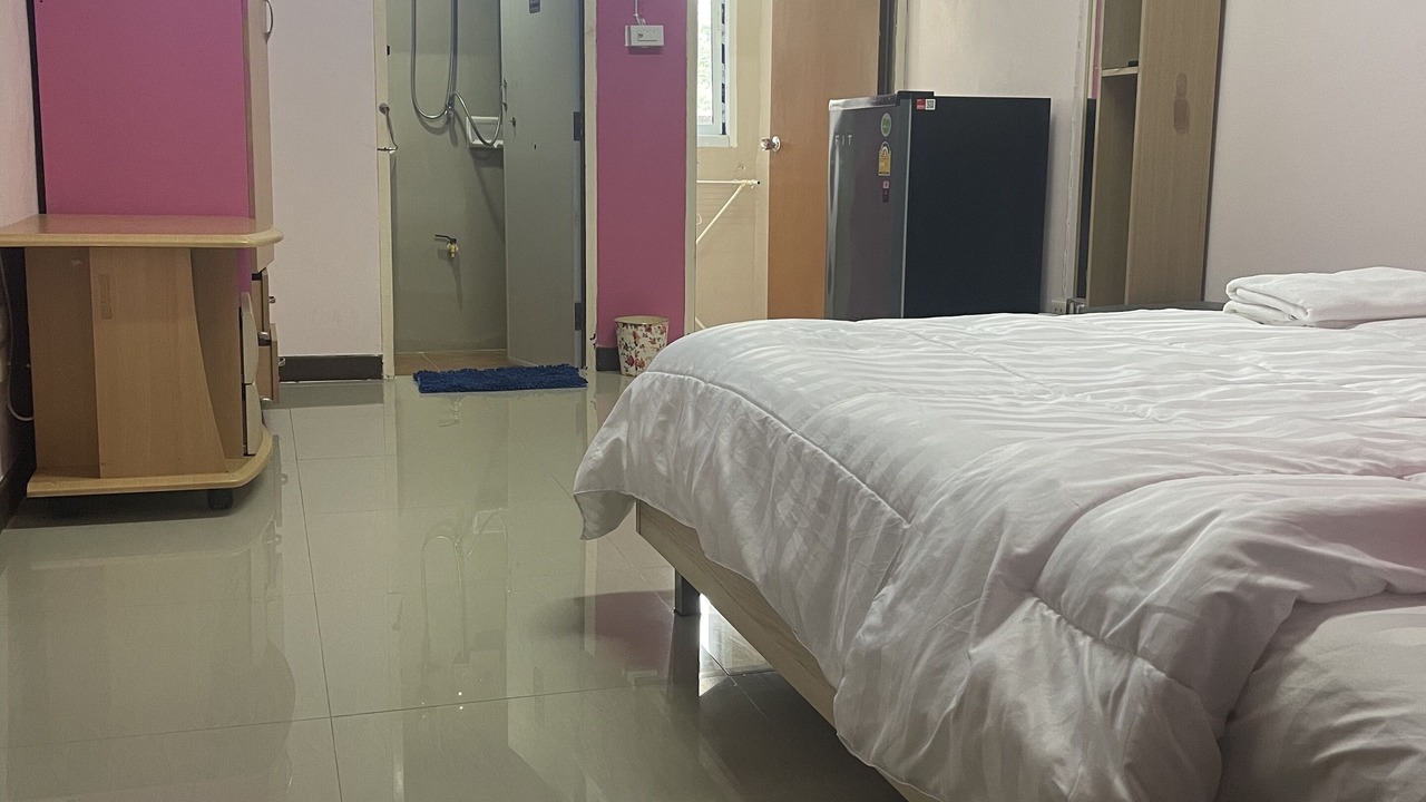 Photo of Bedroom in Khlong Thanon