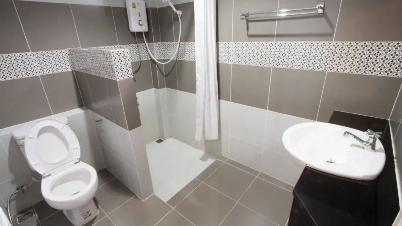 Photo of Bathroom in Nok Mueang