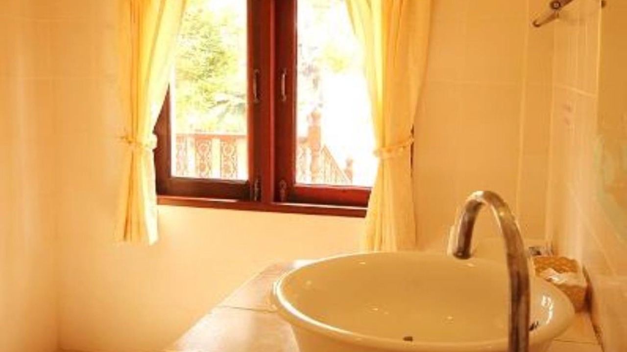 Photo of Bathroom in Chaloklum