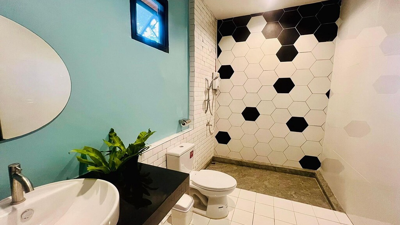 Photo of Bathroom in Sanamchai