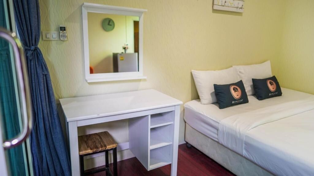 Photo of Bedroom in Amphawa