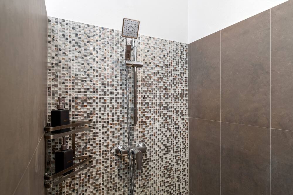Photo of Bathroom in Moo 5