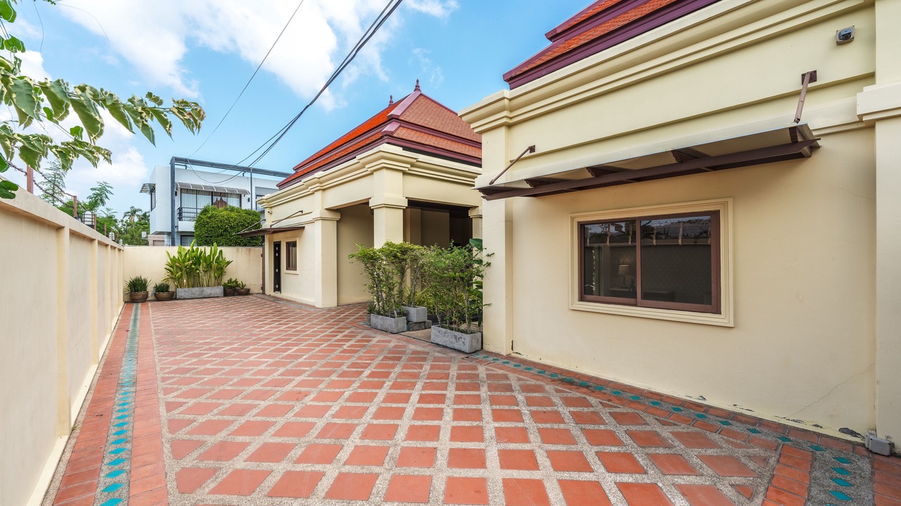 Photo of Outdoor in Nai Harn