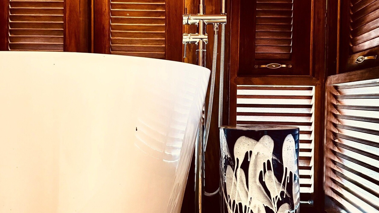 Photo of Bathroom in Old City