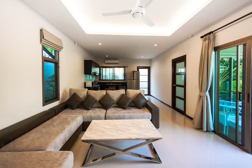 Photo of Livingroom in Nai Harn