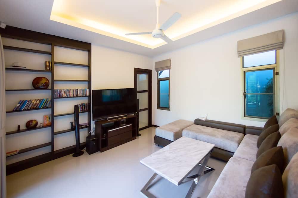 Photo of Livingroom in Nai Harn
