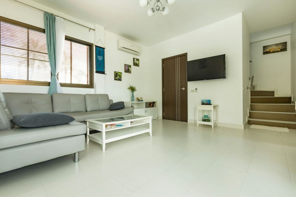 Photo of Livingroom in Ko Pha-ngan
