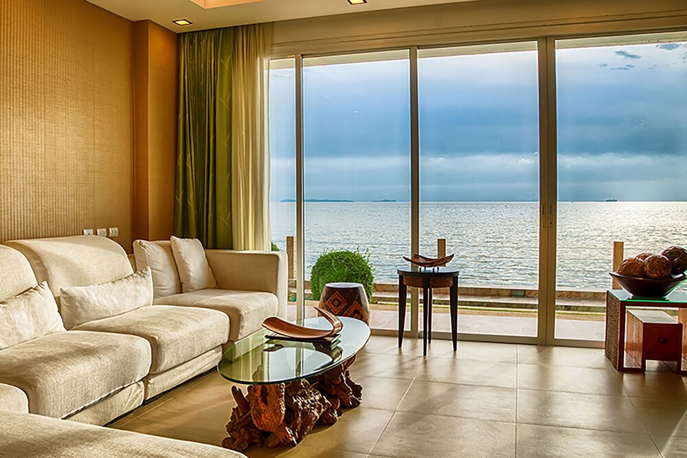 Photo of Livingroom in Bang Lamung