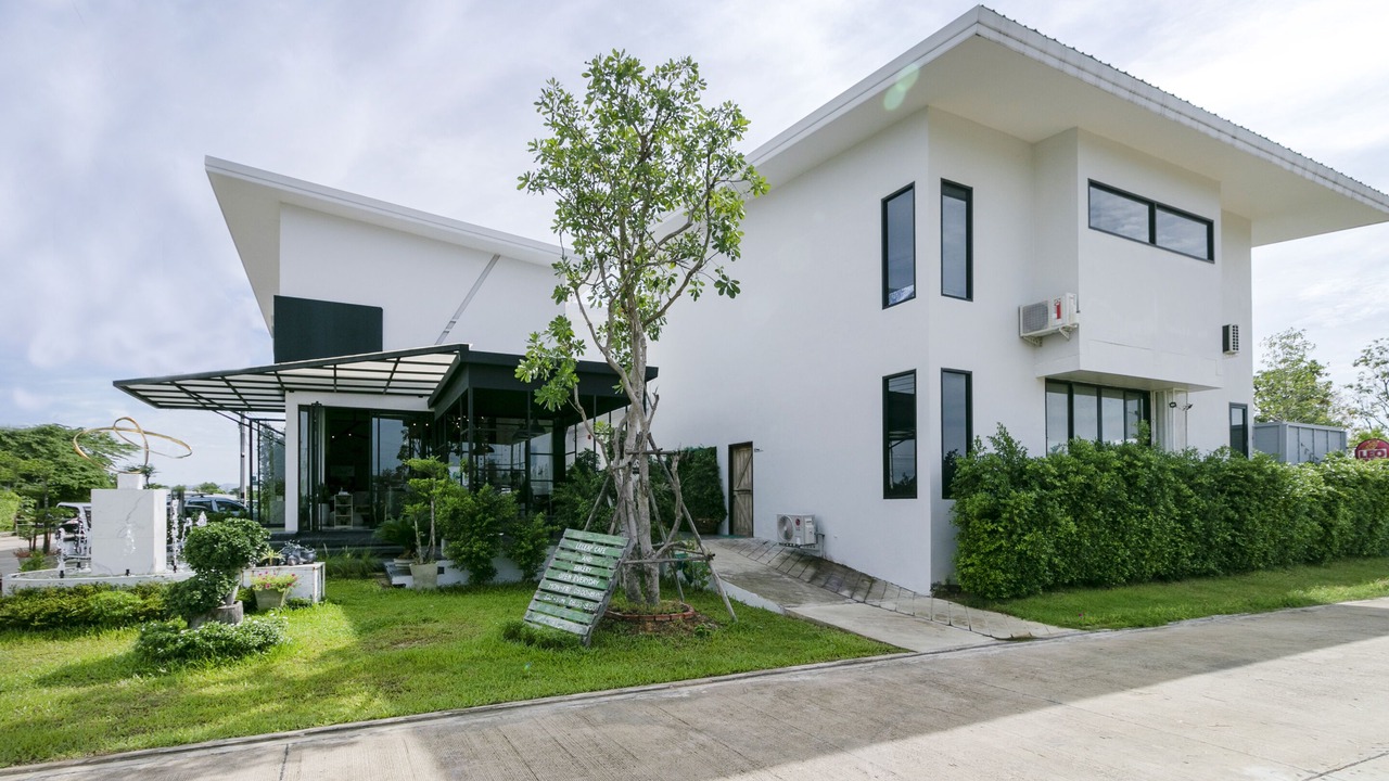 Photo of Outdoor in Hin Lek Fai