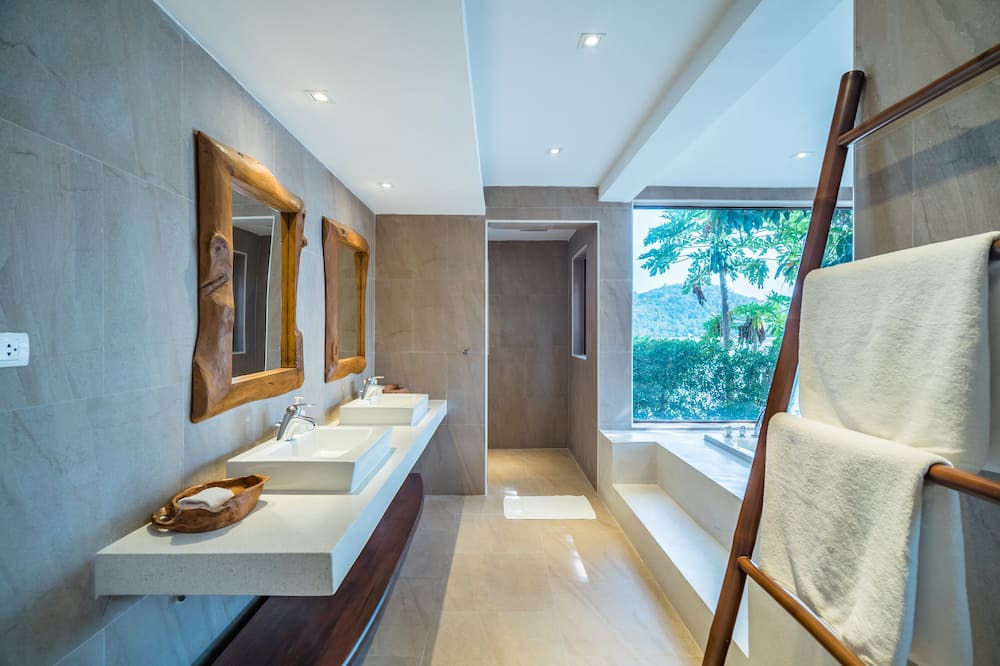 Photo of Bathroom in Wichit