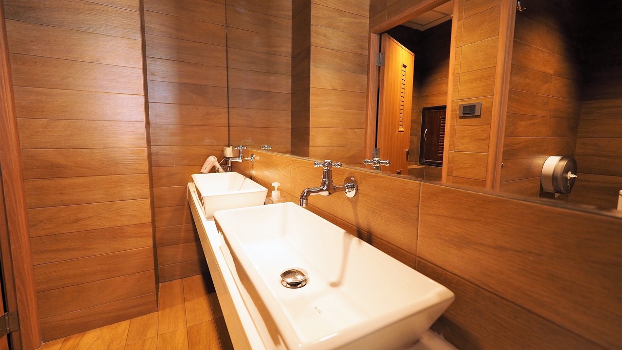 Photo of Bathroom in Samsen Nai