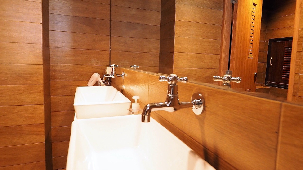 Photo of Bathroom in Samsen Nai