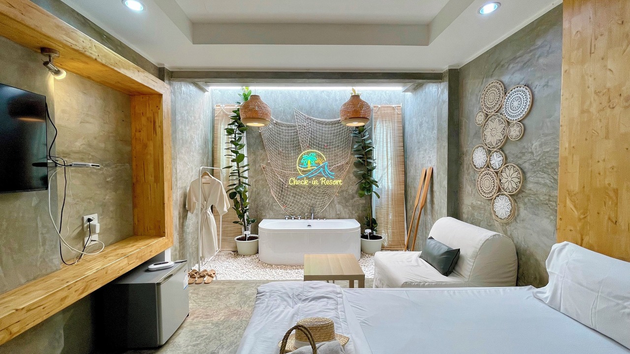 Photo of Bedroom in Koh Lan