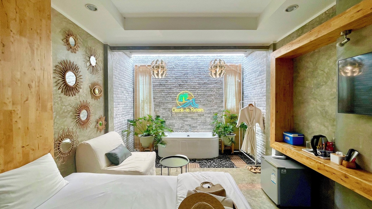 Photo of Bedroom in Koh Lan