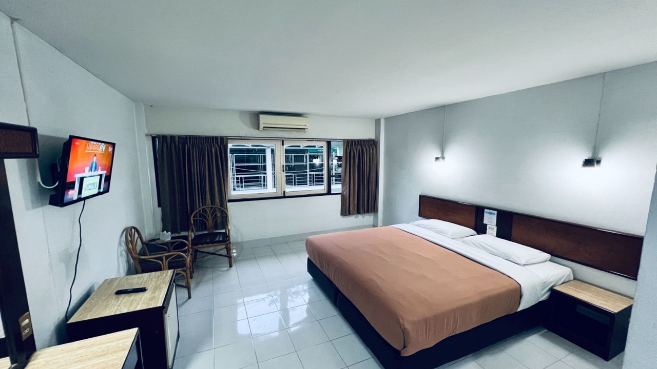 Photo of Bedroom in Talat Nuea