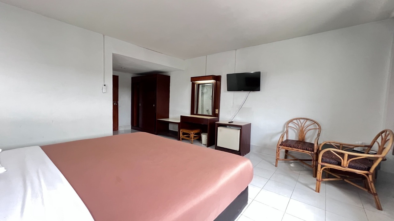 Photo of Bedroom in Talat Nuea