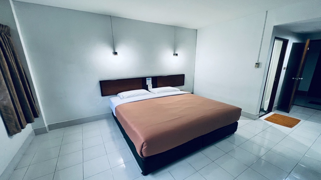 Photo of Bedroom in Talat Nuea