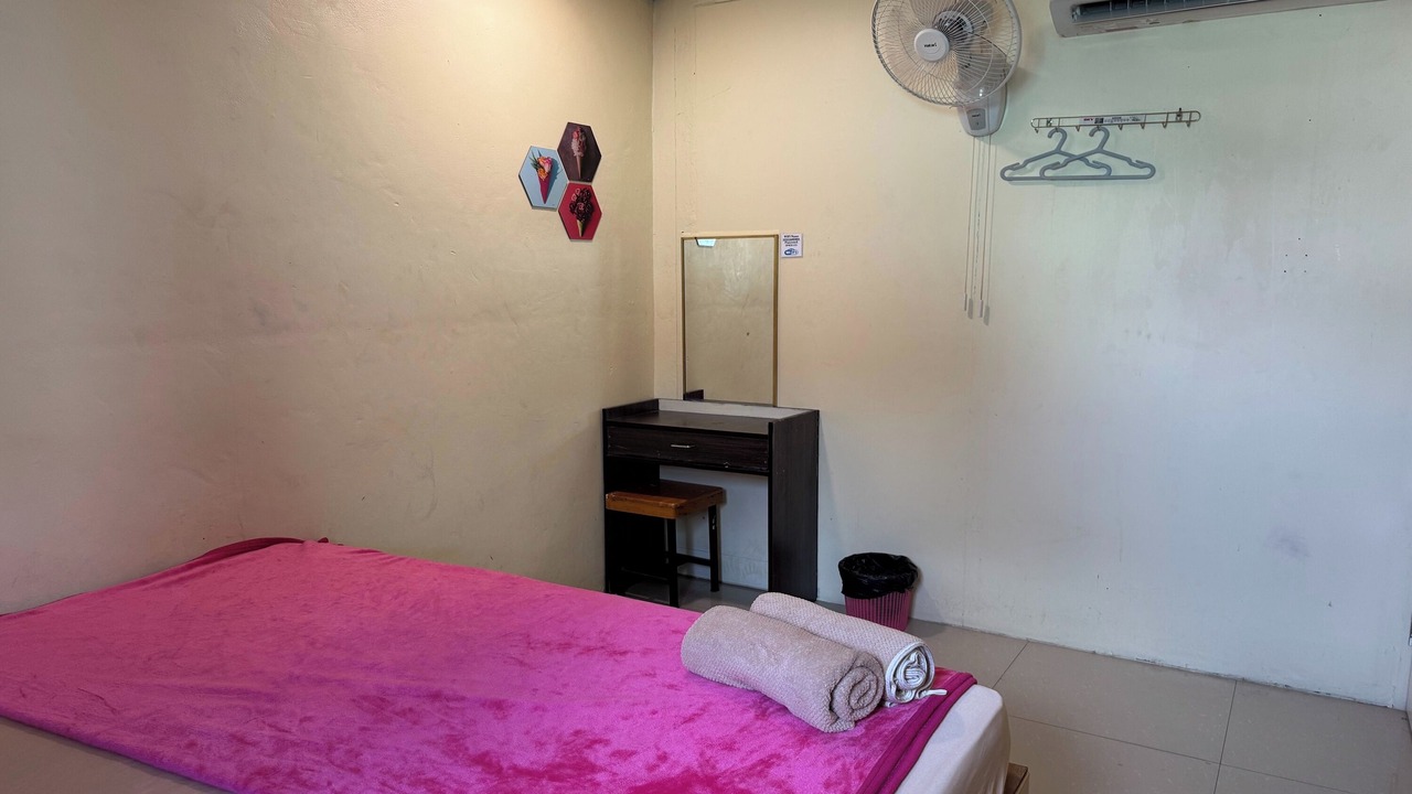 Photo of Bedroom in Chana Songkhram