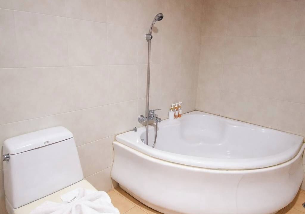 Photo of Bathroom in Mae Jo