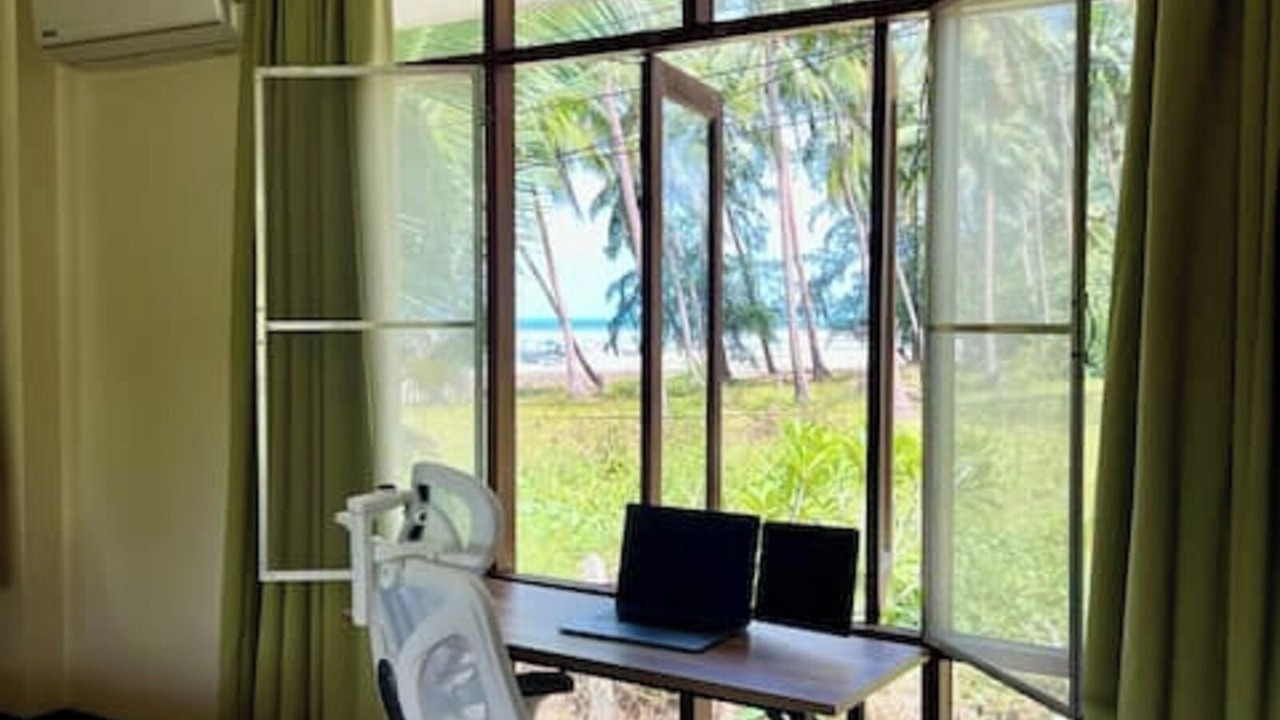 Photo of Bedroom in Ang Thong