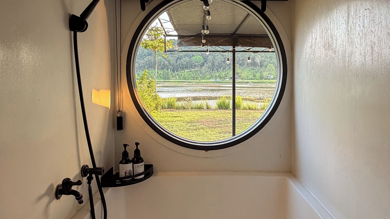 Photo of Bathroom in Thung Khwai Kin