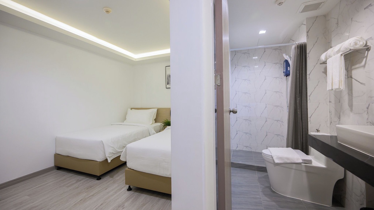 Photo of Bathroom in Thanon Phaya Thai