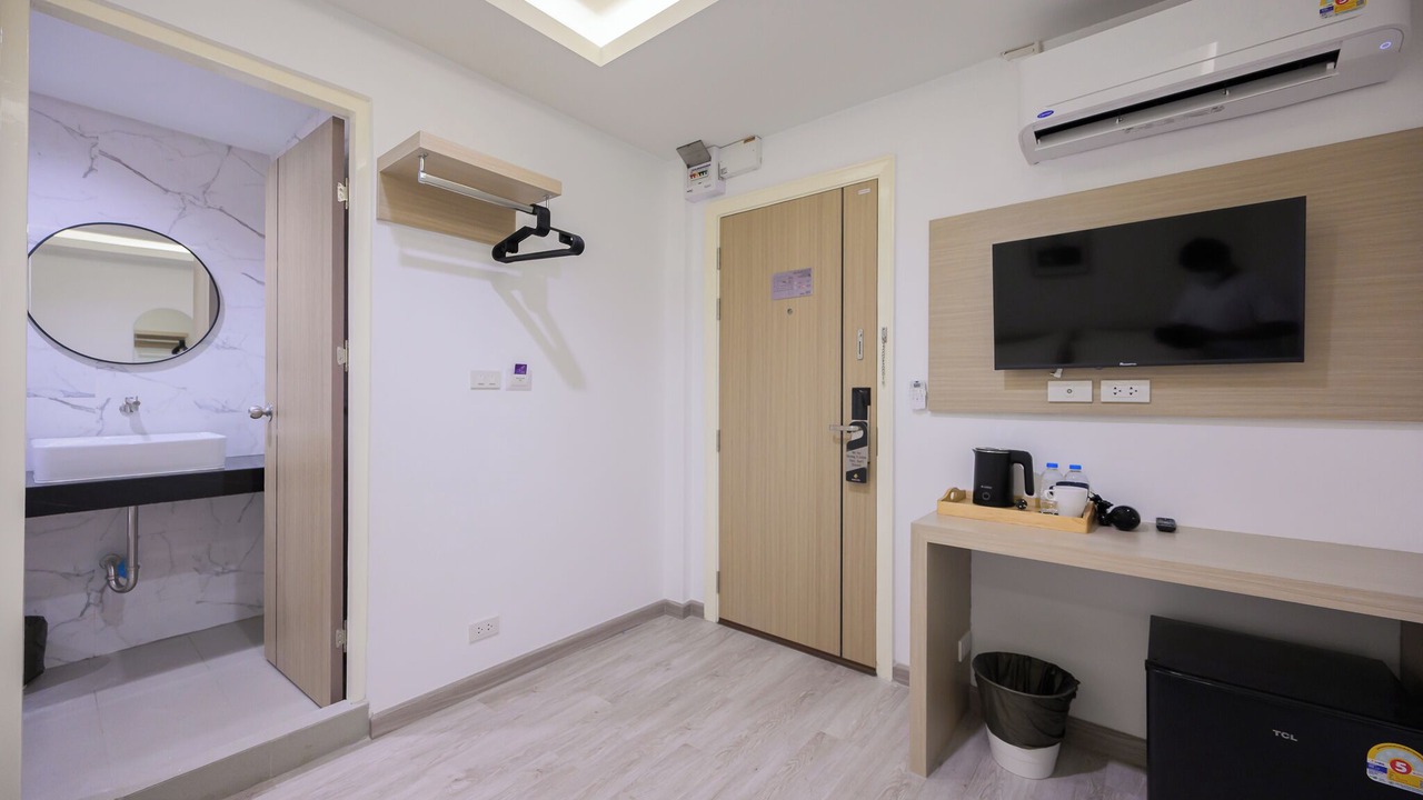 Photo of Bedroom in Thanon Phaya Thai