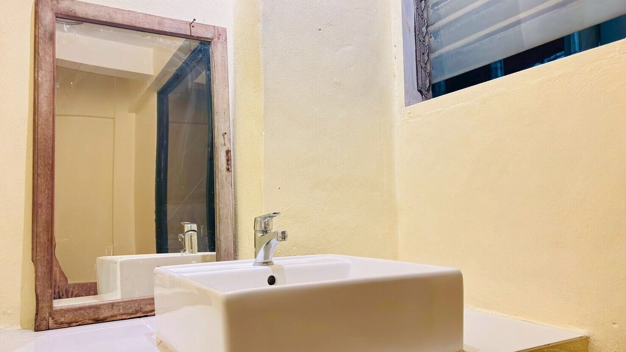 Photo of Bathroom in Yan Nawa
