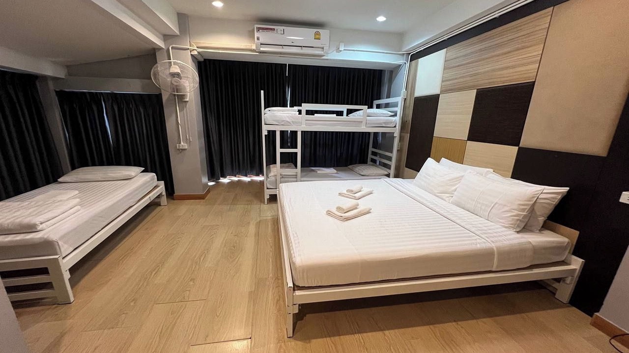 Photo of Bedroom in Thanon Phaya Thai