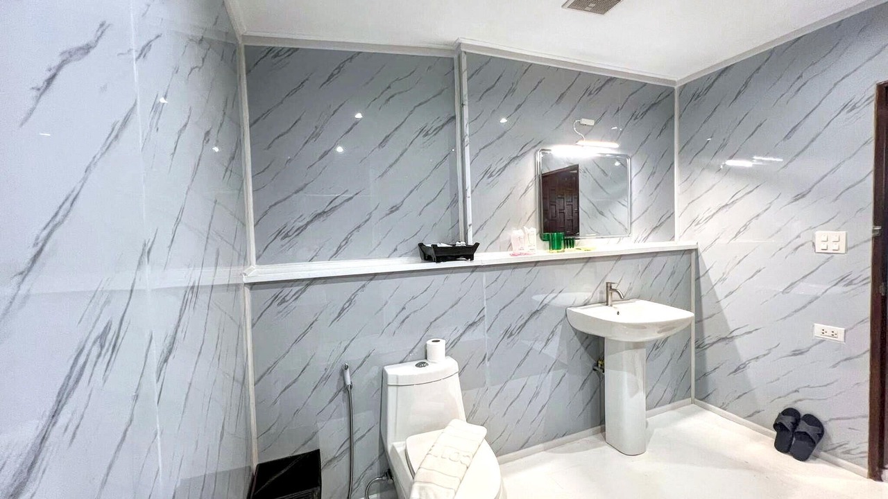 Photo of Bathroom in Khlong Khuean