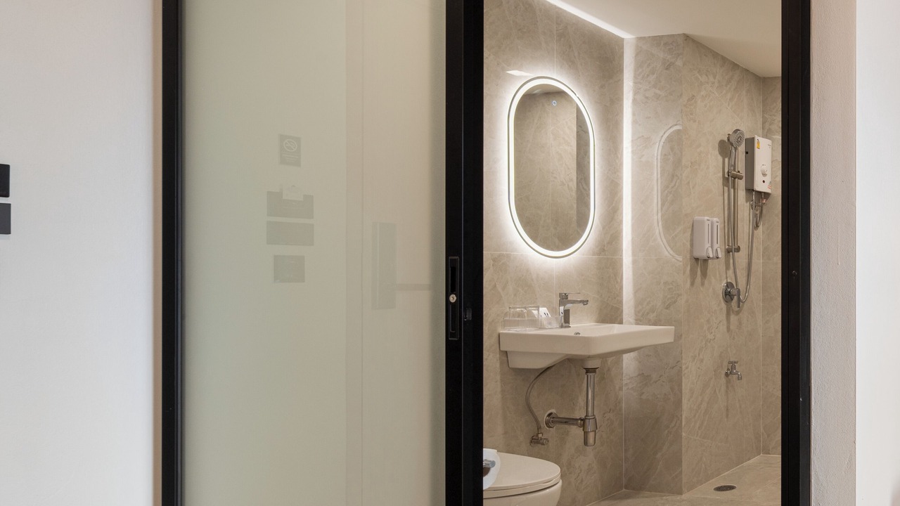 Photo of Bathroom in Din Daeng