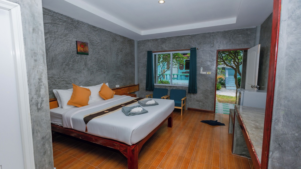 Photo of Bedroom in Haad Rin