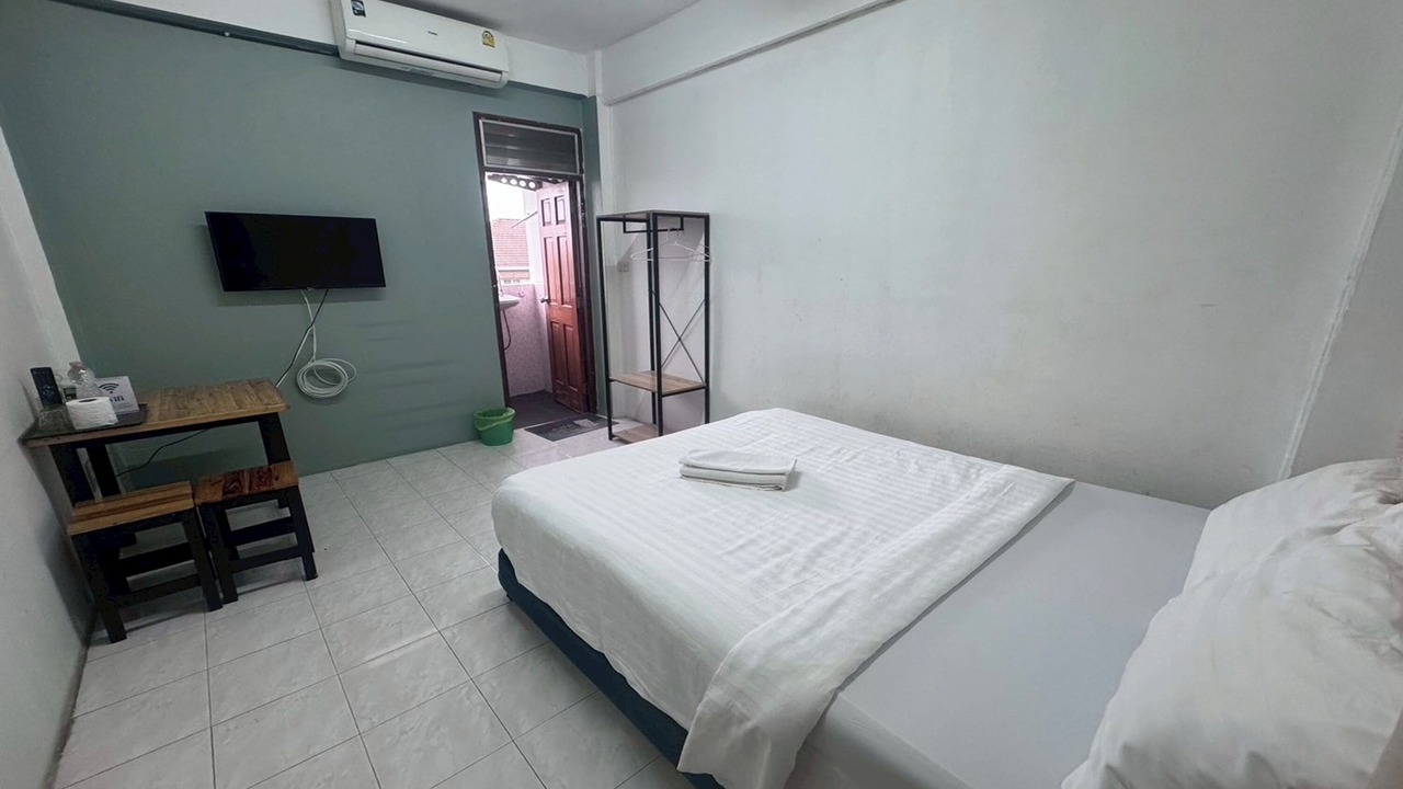 Photo of Bedroom in Dok Mai