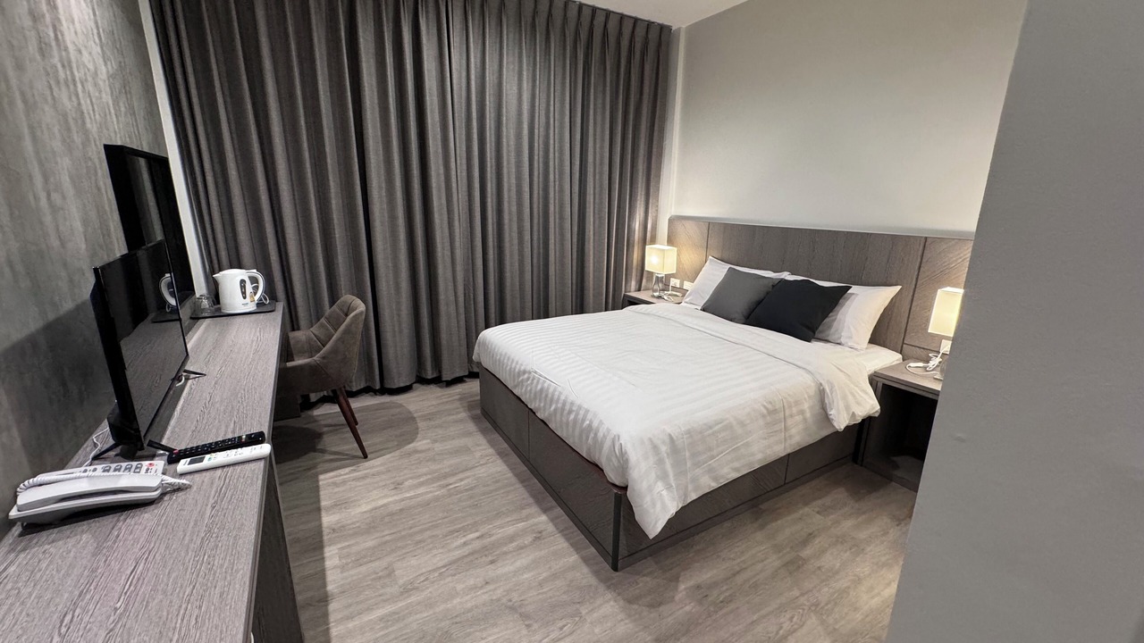 Photo of Bedroom in Pom Prap Sattru Phai