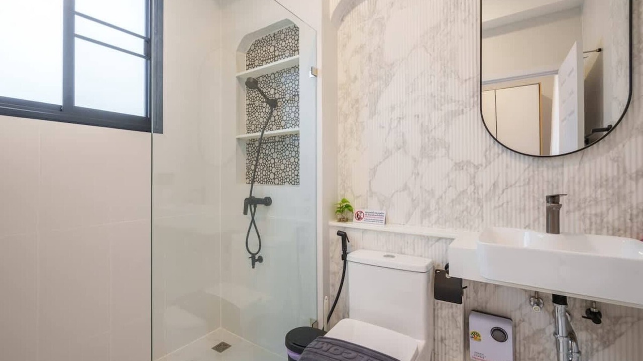 Photo of Bathroom in Khlong Tan Nuea