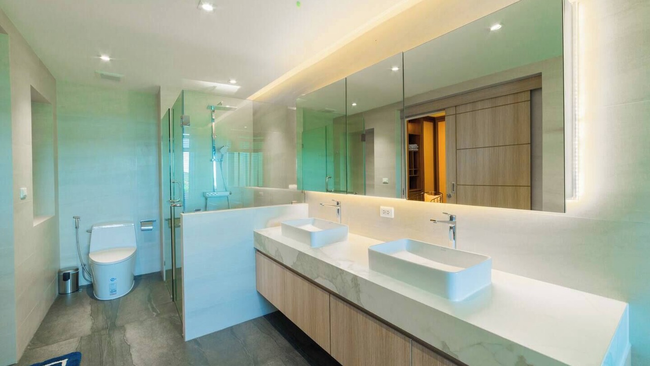 Photo of Bathroom in Pa Klok