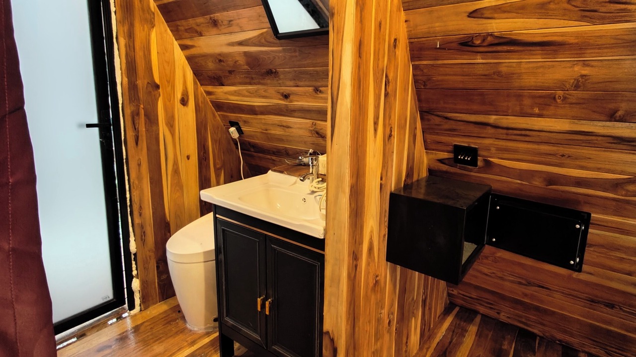 Photo of Bathroom in Louangphabang