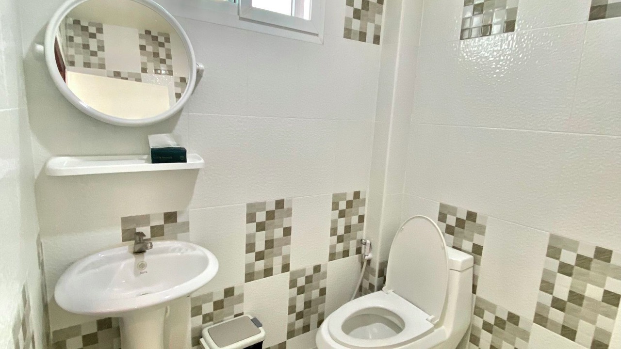 Photo of Bathroom in Ratchathewi