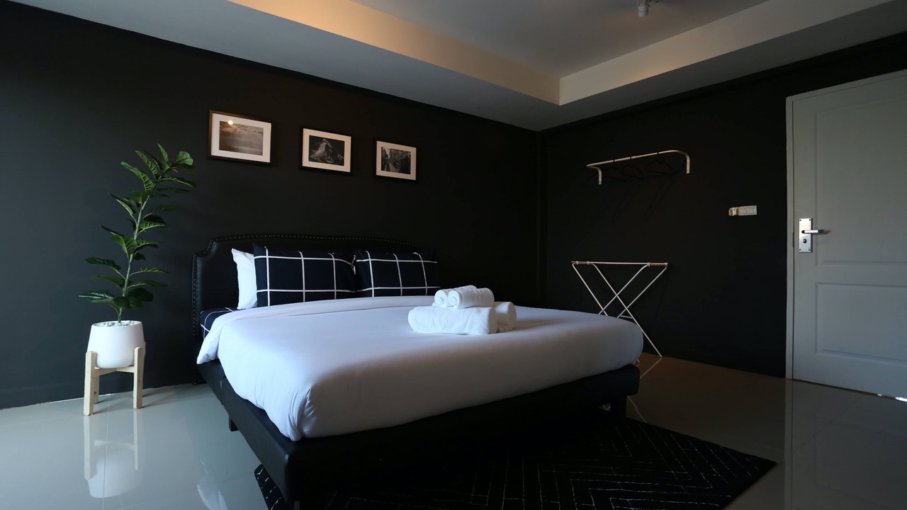 Photo of Bedroom in Chalong