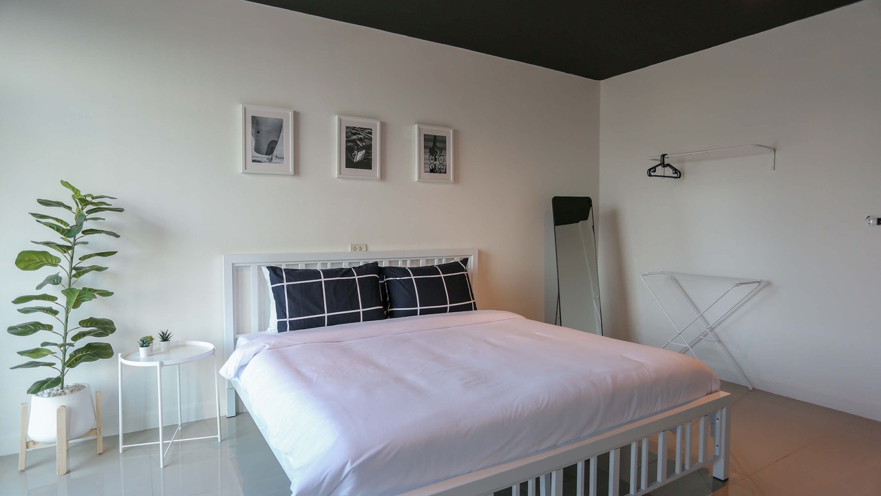 Photo of Bedroom in Chalong