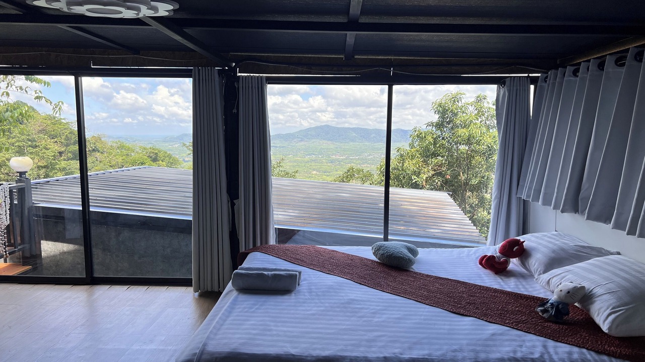 Photo of Bedroom in Na Mom