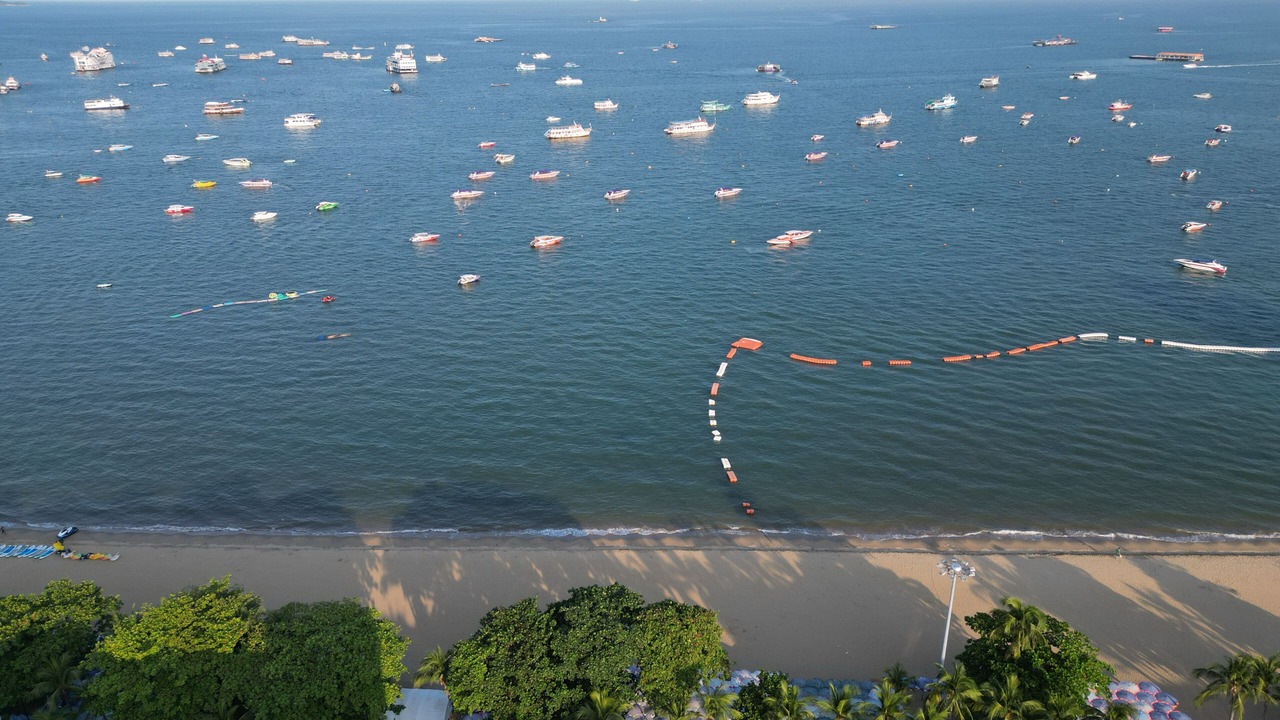 Photo of Others in Pattaya Bay