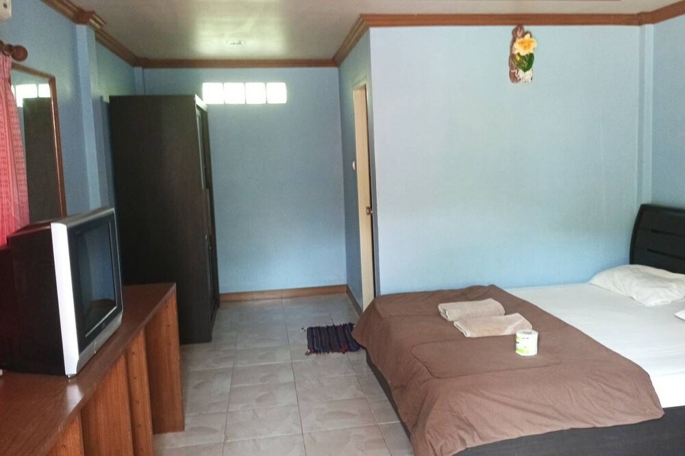 Photo of Bedroom in Haad Rin