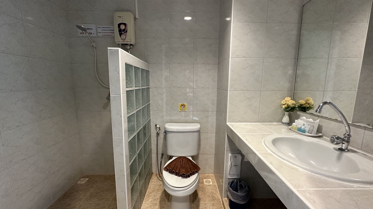 Photo of Bathroom in Kata