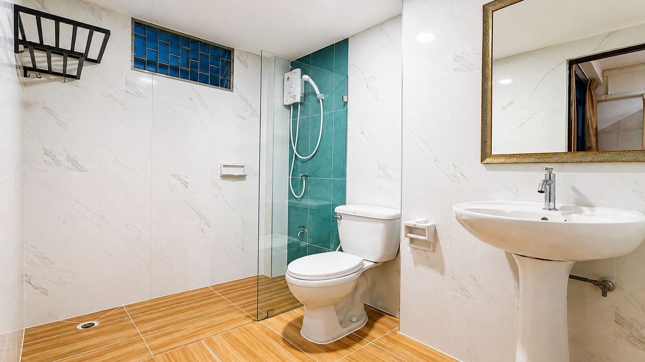 Photo of Bathroom in Makkasan